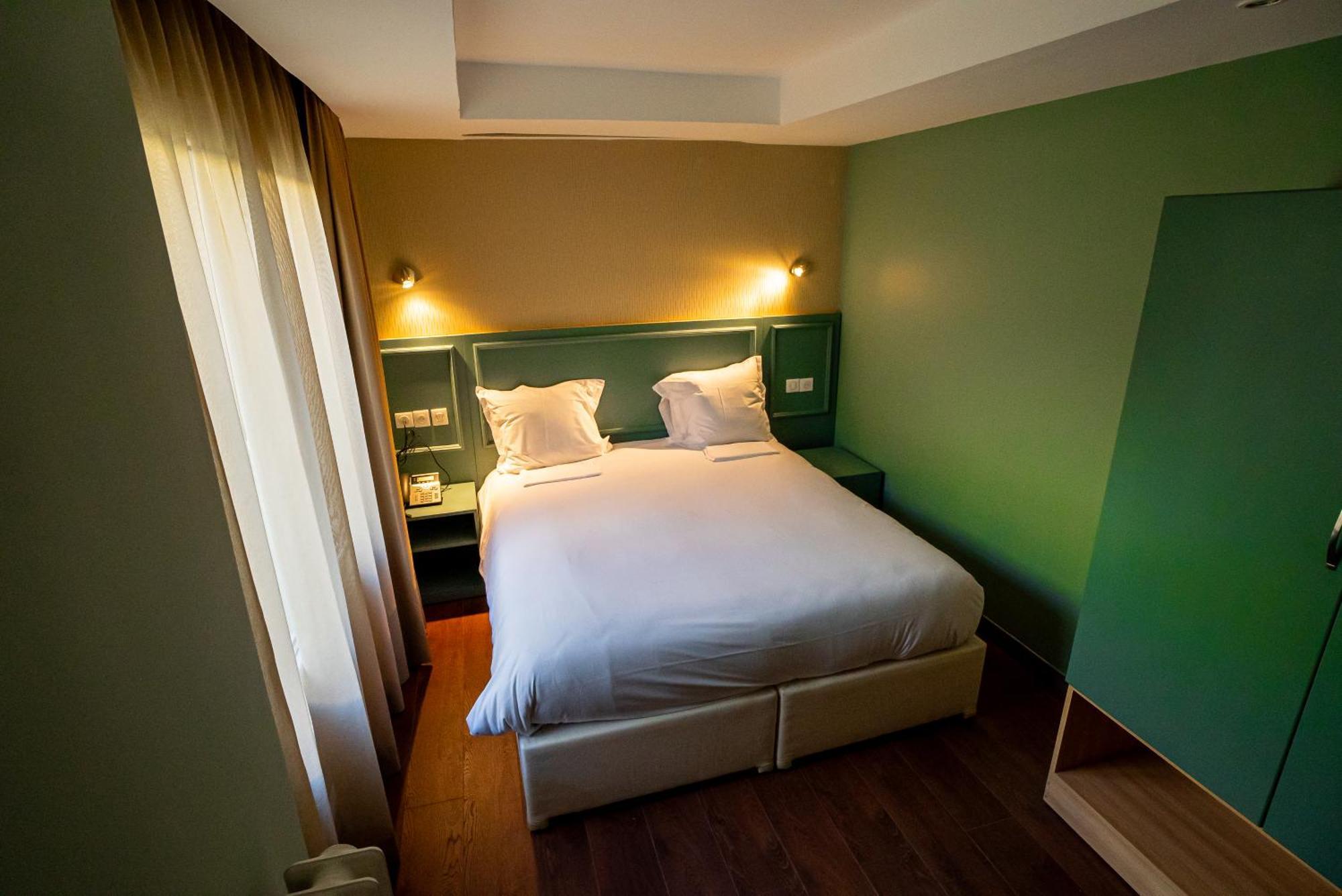 Breeze Hotel Calais Exterior foto